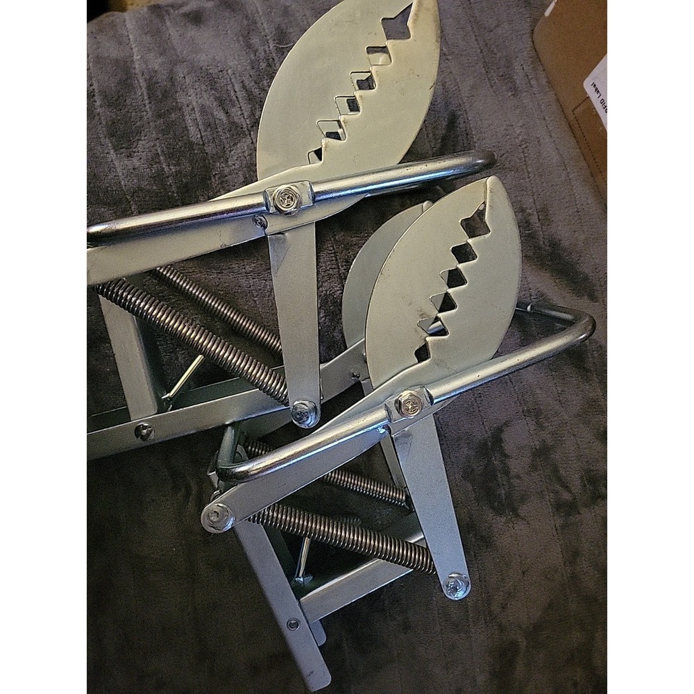 Mole Trap Scissor 2 Pack, Upgraded Traps for Lawns‎ 2 PACK Jawed